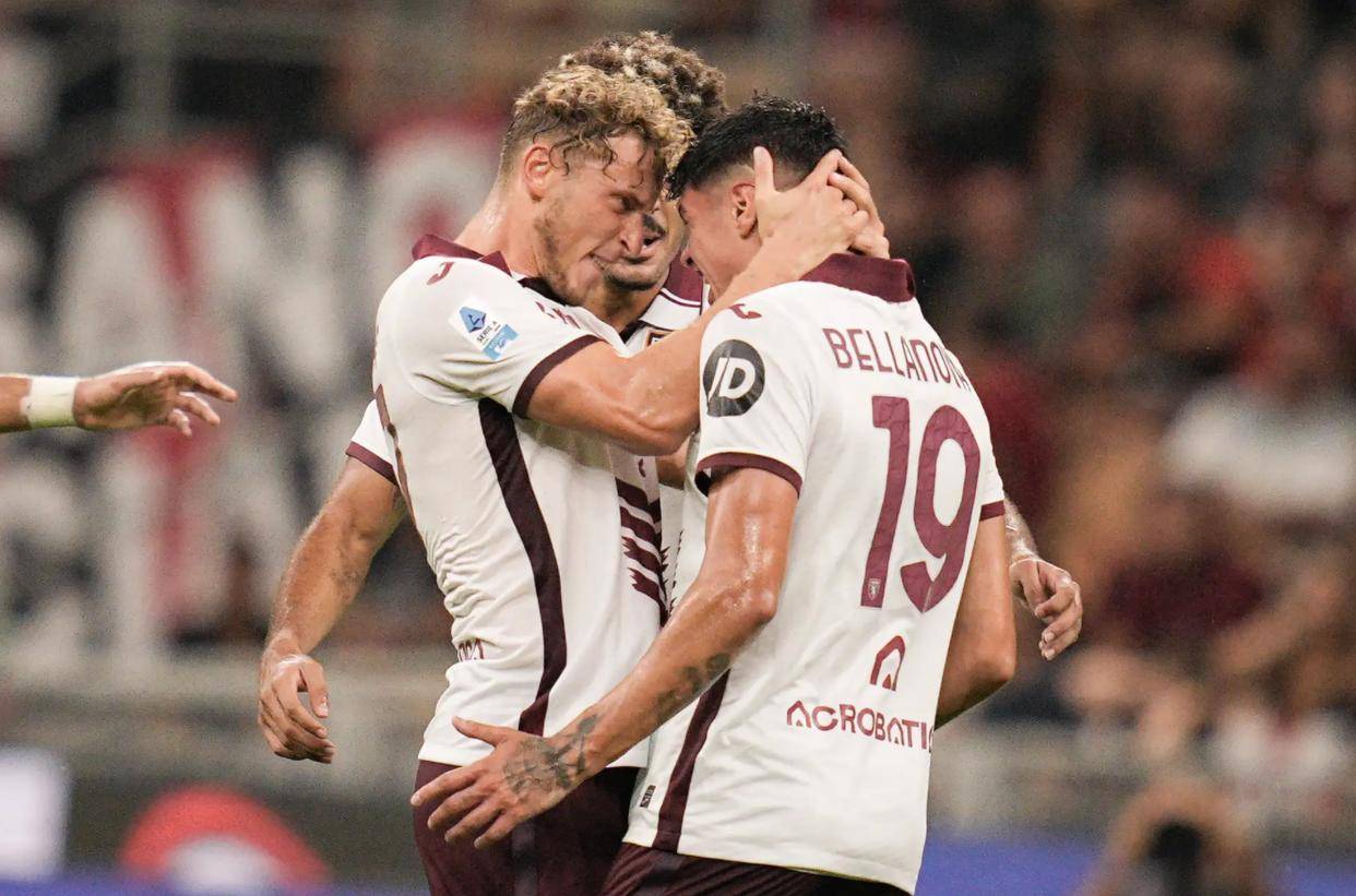 巴塞罗那清晨强势反弹国际米兰清晨回应争议，瓦伦西亚赛前内部沟通看傻球迷的简单介绍九游体育APP