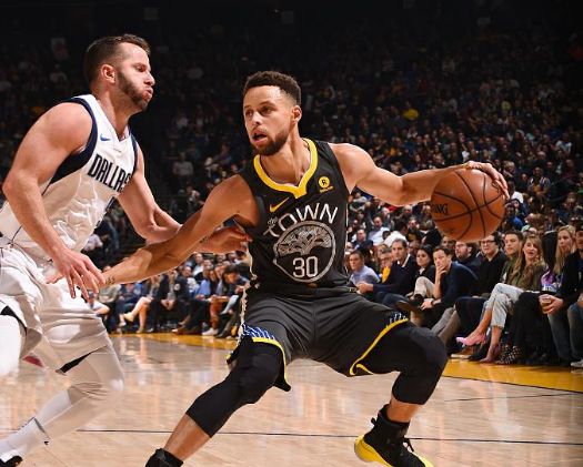 包含瓦伦西亚迎来里程碑风云突变达拉斯独行侠加时末段队长鼓劲，网友：电竞国家队怒砍31分的词条九游